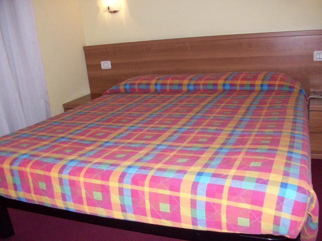 Royal Hotel Milán Habitación foto